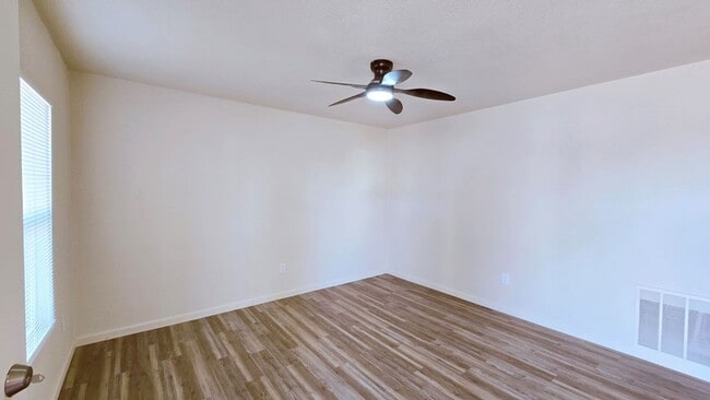 Photo - 2200 E California Ave