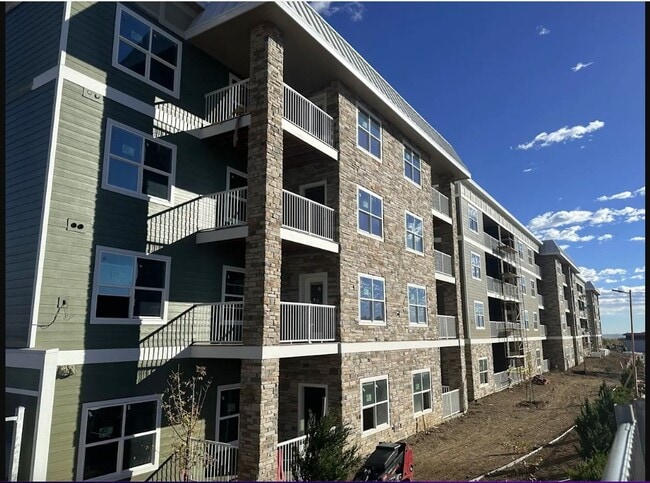Building Photo - 5815 S Zang St Rental