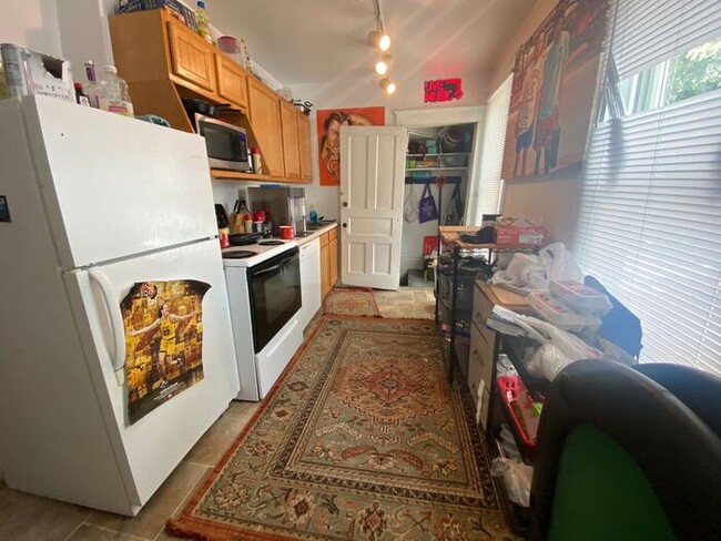 Photo - $625 | ROOMMATE WANTED | 7 Bedroom, 3 Bath...