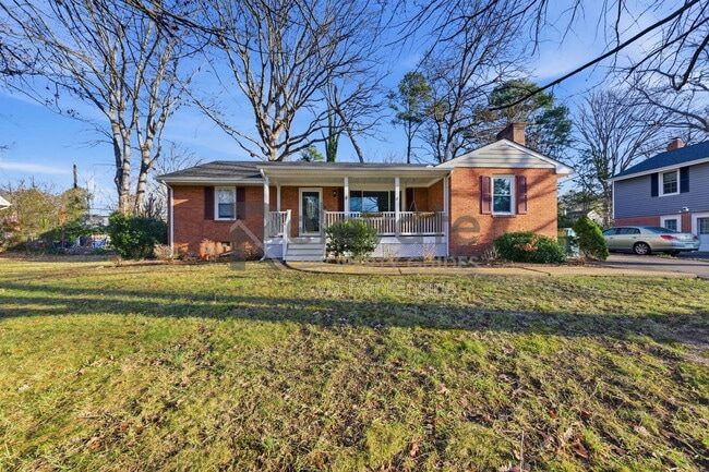 Building Photo - 8410 Yolanda Rd