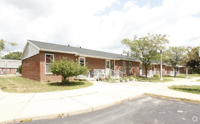 Photo - LaRoy Froh Townhouses