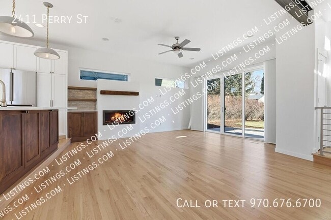 Photo - 2411 Perry St