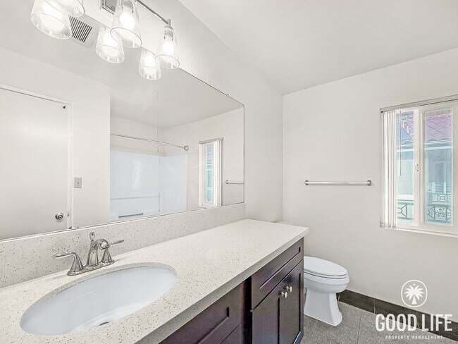 Photo - Beautiful 1 Bedroom 1 Bathroom in UTC! Unidad 2910