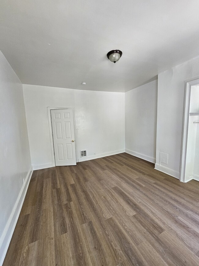 Photo - 2955 N Reese St