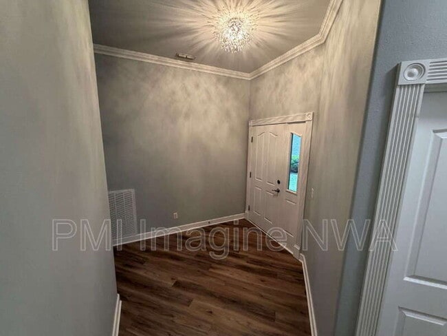 Photo - 88 E Cydnee St