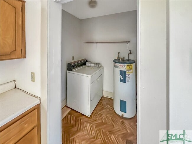 Building Photo - 909 Harmon St Rental