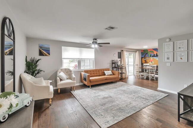 Photo - 12447 Mondragon Dr