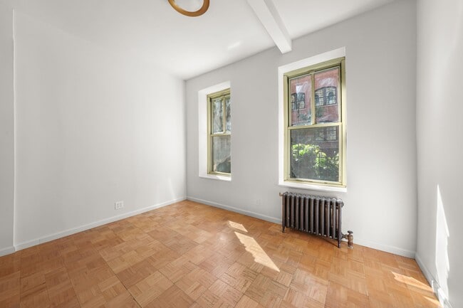 Building Photo - 316 Mott St Rental