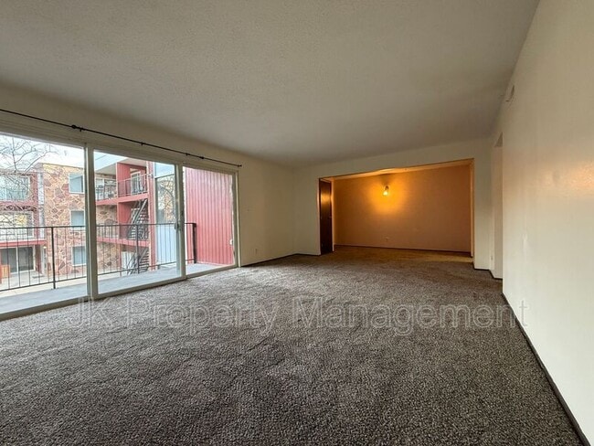 Photo - 2300 14th Ave S