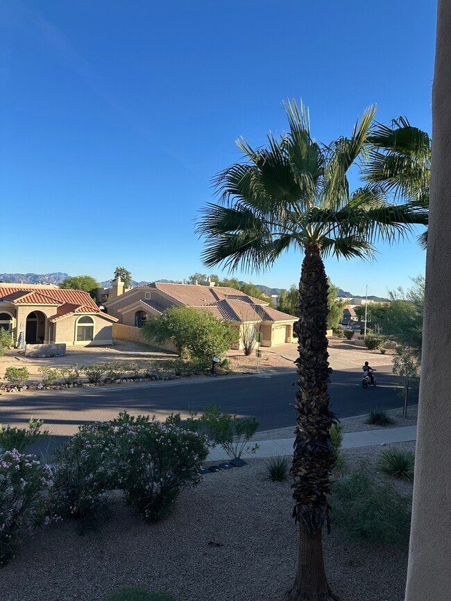 Building Photo - 16626 E Westby Dr Unit FH