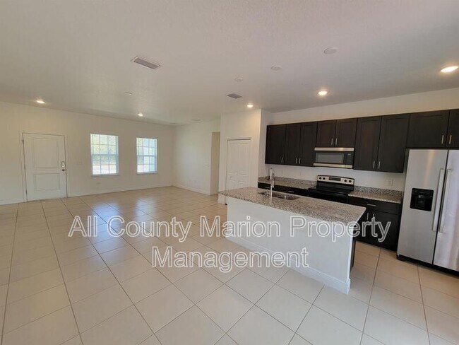 Photo - 405 Marion Oaks Ln