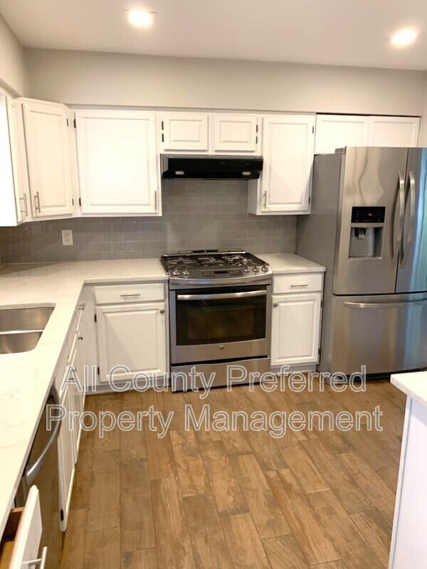 Photo - 560 Paula Ave