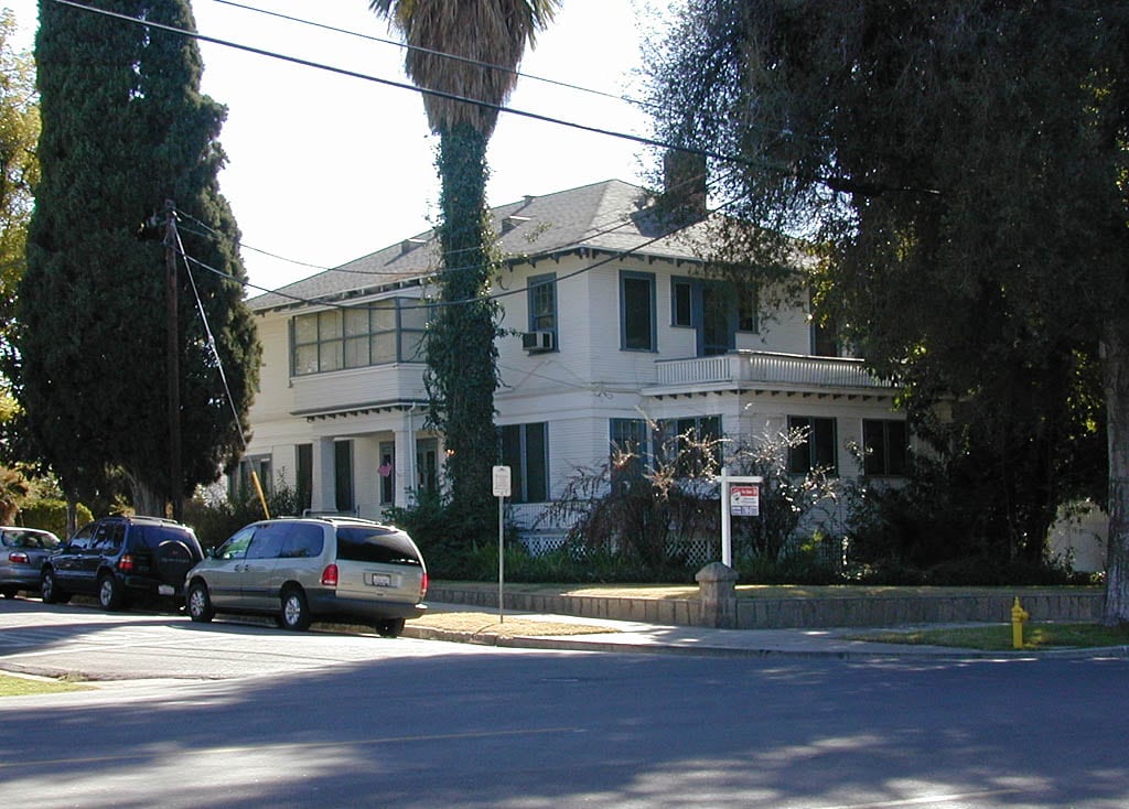 Photo - West Fern Apartments
