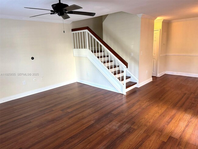 Photo - 4710 SW 67th Ave Unit H3