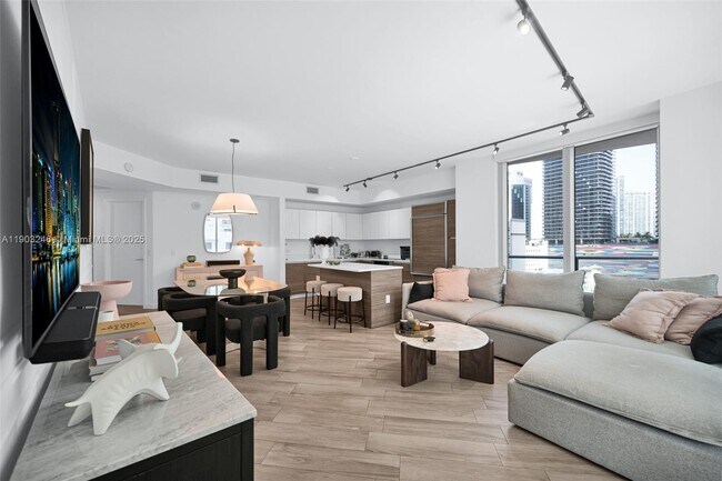 Photo - 1100 S Miami Ave Unit 1010