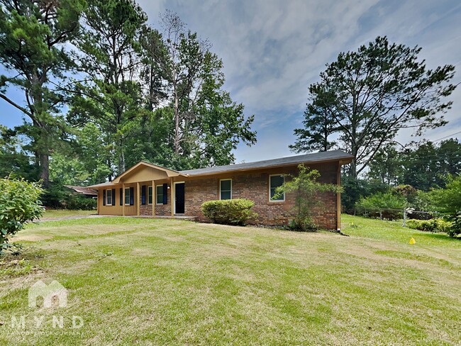 Photo - 1546 E Highpoint Dr House