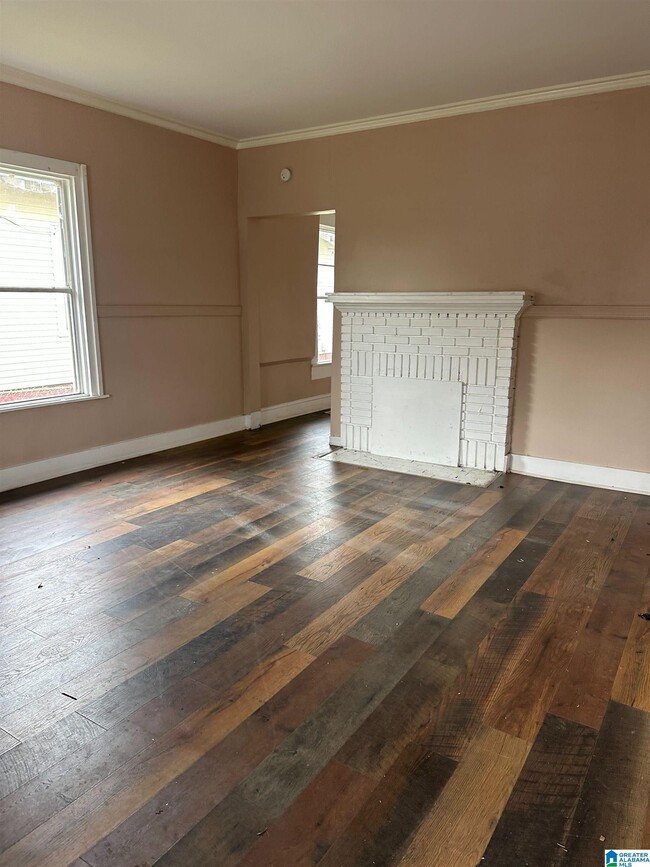 Photo - 1304 Avenue G