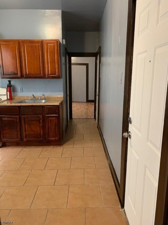 Photo - 89 W Allen St