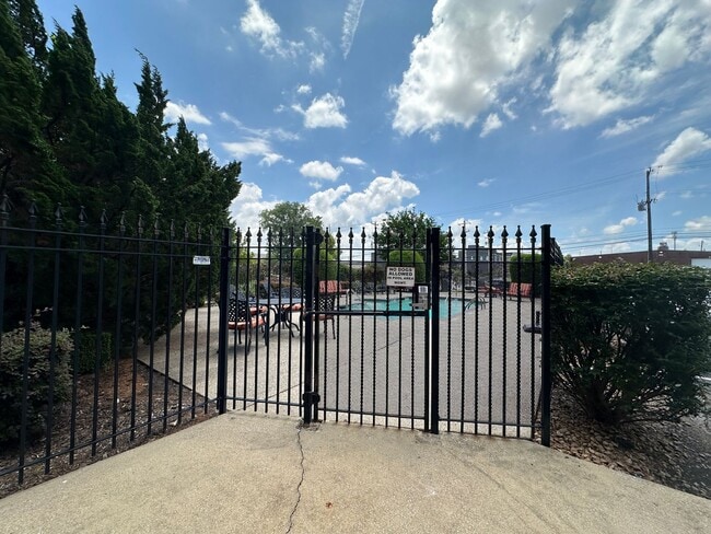 Photo - South Bluffs area townhome with 2 BR/ 2BA ...