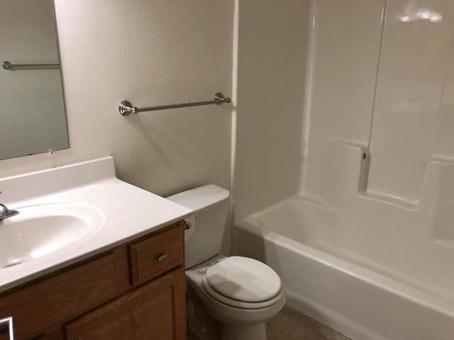 Photo - Greentree Square