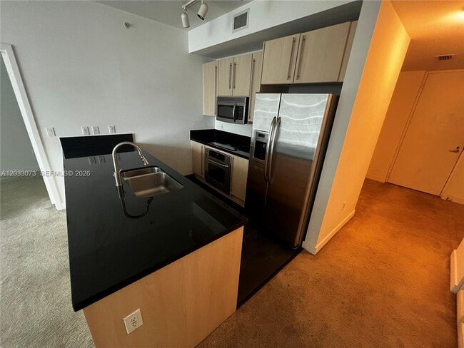 Photo - 79 SW 12th St Unidad 2709-S