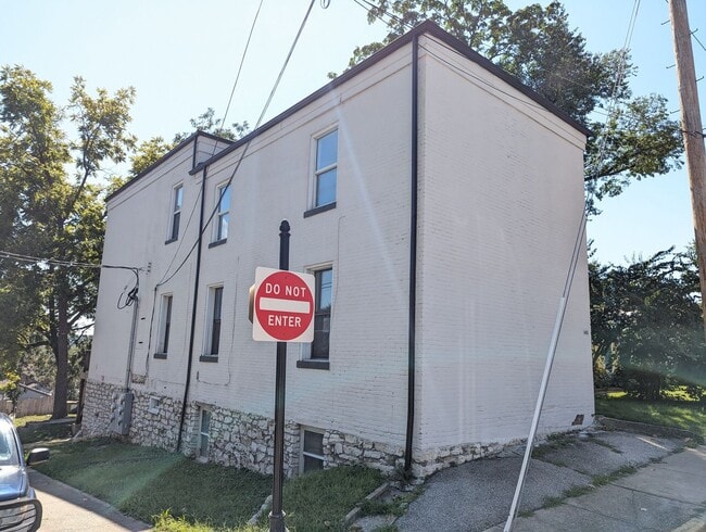 Studio in the Heart of Old Town St Charles... - Studio in the Heart of Old Town St Charles... Apartment Unit 1