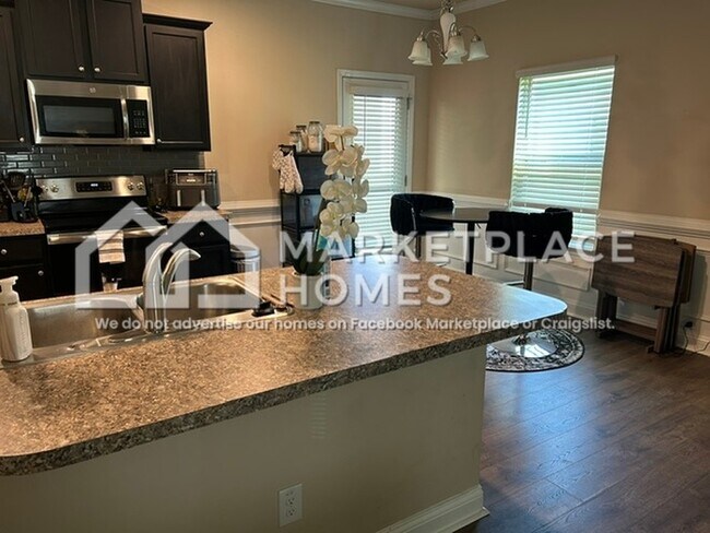 Photo - 6121 Hickory Ln Dr