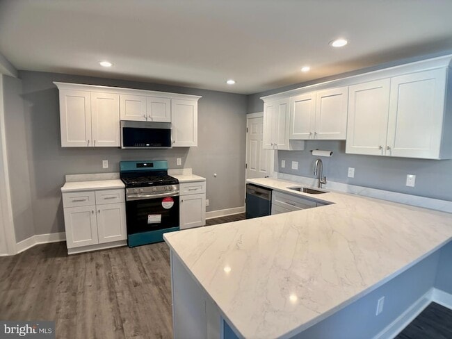 Building Photo - 1107 Cinnaminson Ave Rental
