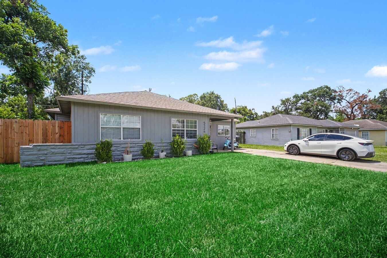 Photo - 5226 Pomander Rd
