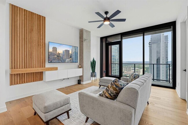 Photo - 84 East Ave Unit 3810