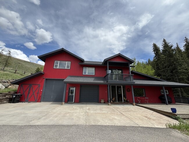 Building Photo - 6748 Henrys Rd