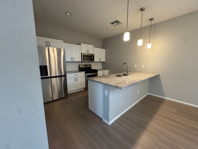 Photo - Villa Loma Town Home