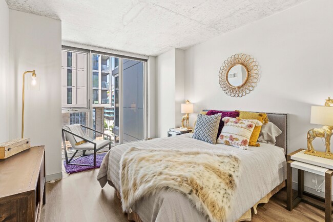 Photo - 5 S Green St