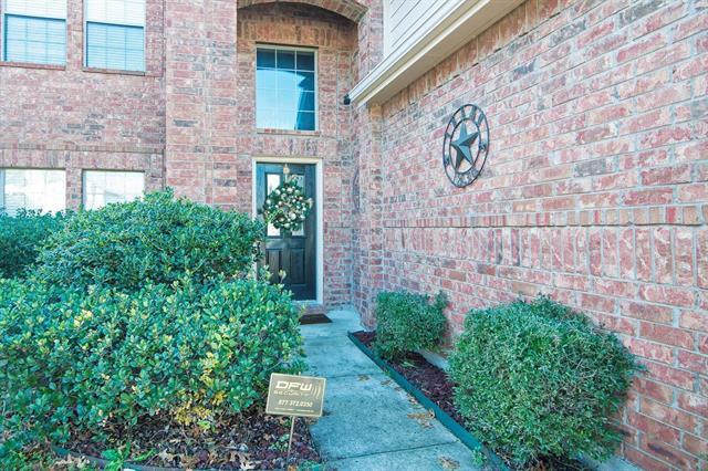 Photo - 2041 Helmoken Falls Dr