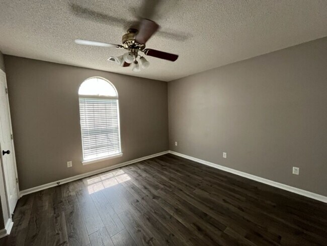 Photo - Renovated 3 Bedroom 2 Bath Home for Rent!!