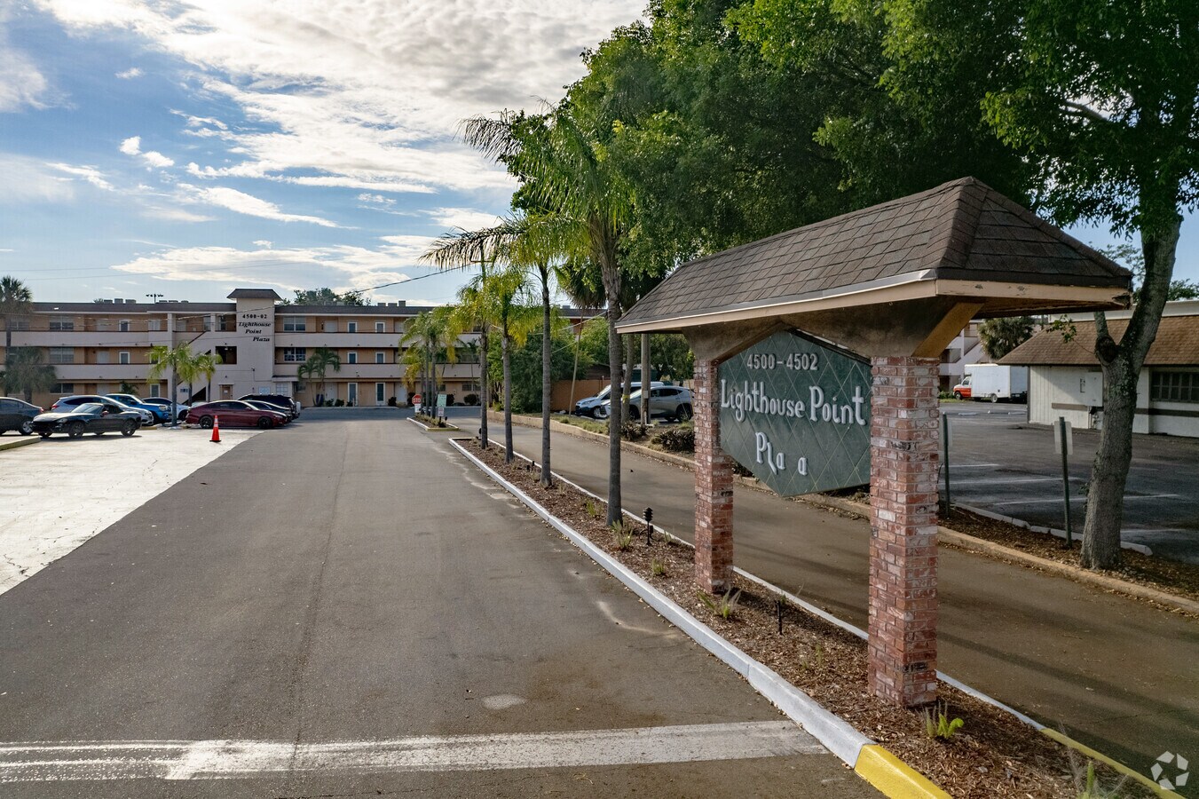 Lighthouse Point Plaza - Lighthouse Point Plaza