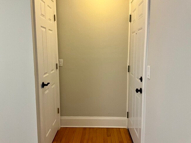 Photo - 5950 N Kenmore Ave Unit 406