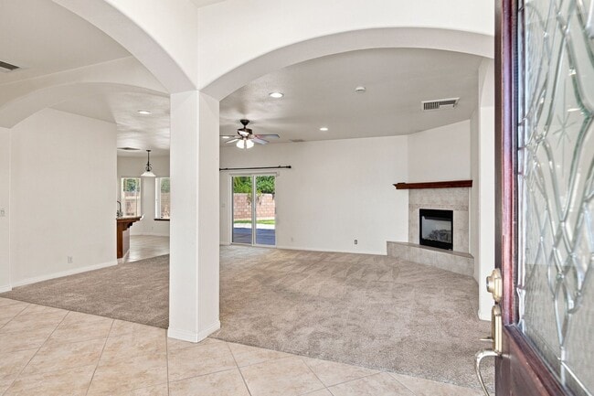 Photo - 1112 N Cynthia Ct