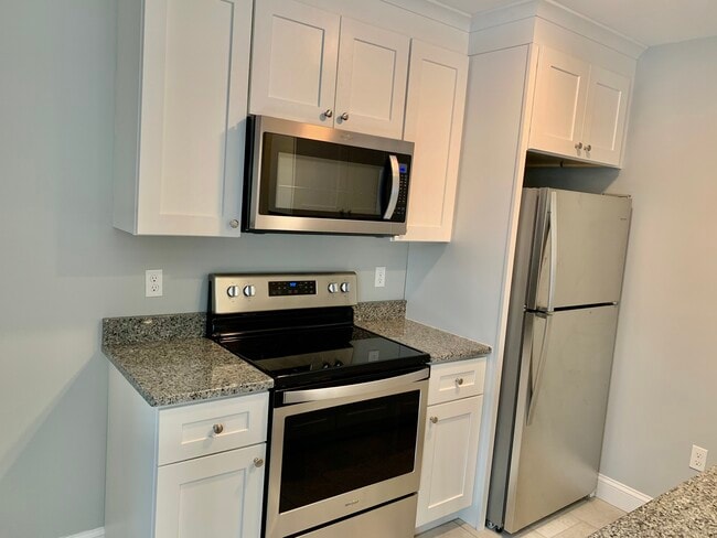 Photo - 226 Main St Unit 2