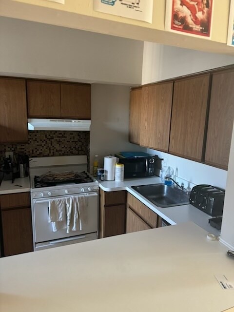 Photo - 909 O St NW Unidad 4