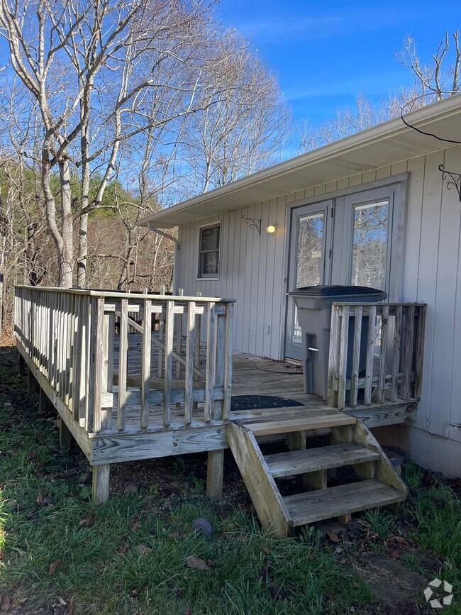 Building Photo - Private 3 Bed 2 Bath in Burnsville NC!! Rental