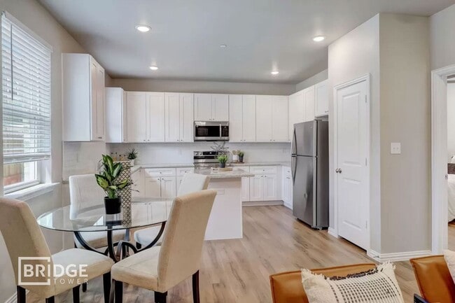 Building Photo - CYPRESS PLAN