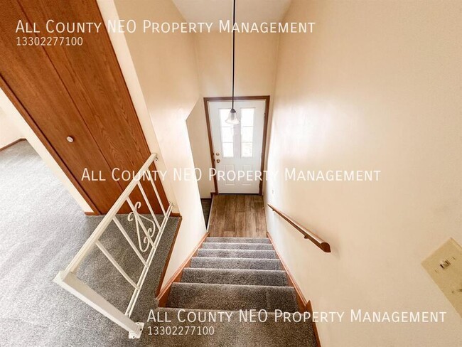 Photo - 217 Plum St N