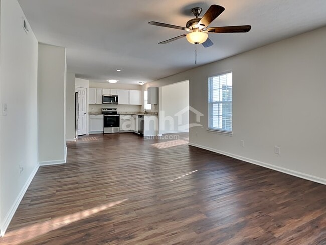 Photo - 5576 Shetland Ct
