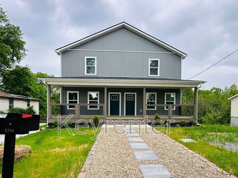 Photo - 2707 Summit Ave