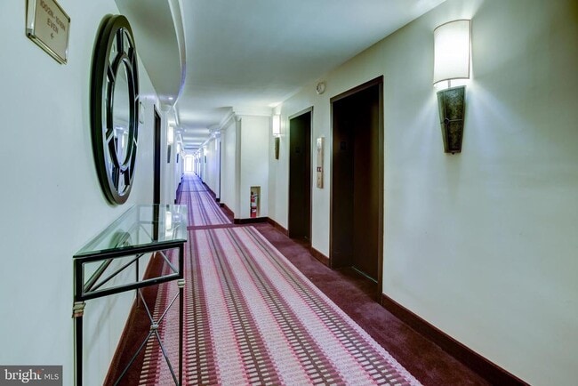 Photo - 950 25th St NW Unit 313-N