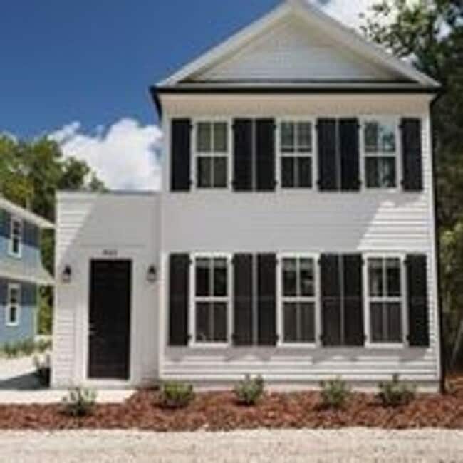 4 Bedroom, 4 Bathroom House - 4 Bedroom, 4 Bathroom House