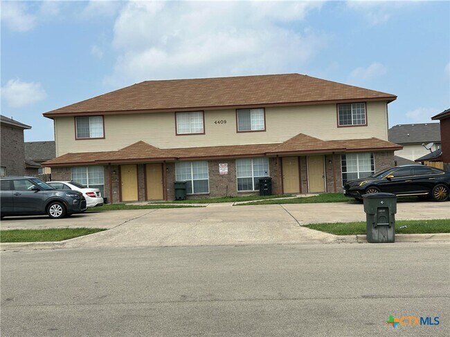 Building Photo - 4409 Jeff Scott Dr Rental