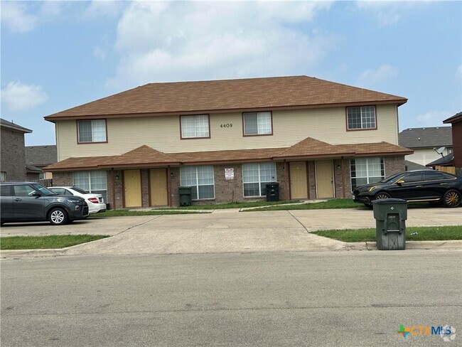 Building Photo - 4409 Jeff Scott Dr Rental