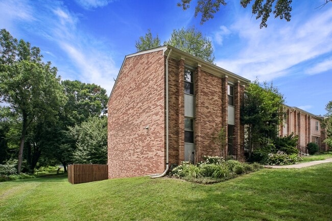 Photo - 5128 Cliffhaven Dr